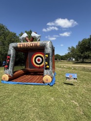 IMG 9326 1764293437 2 Axe Inflatable Game